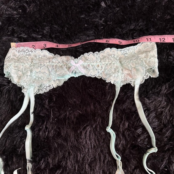 Victoria's Secret Lace Garter in Teal - Picture 4 of 4